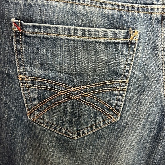 Tommy Hilfiger Jean shorts,  distressed markings, Sz 2, 4 1/2” inseam - Picture 5 of 9